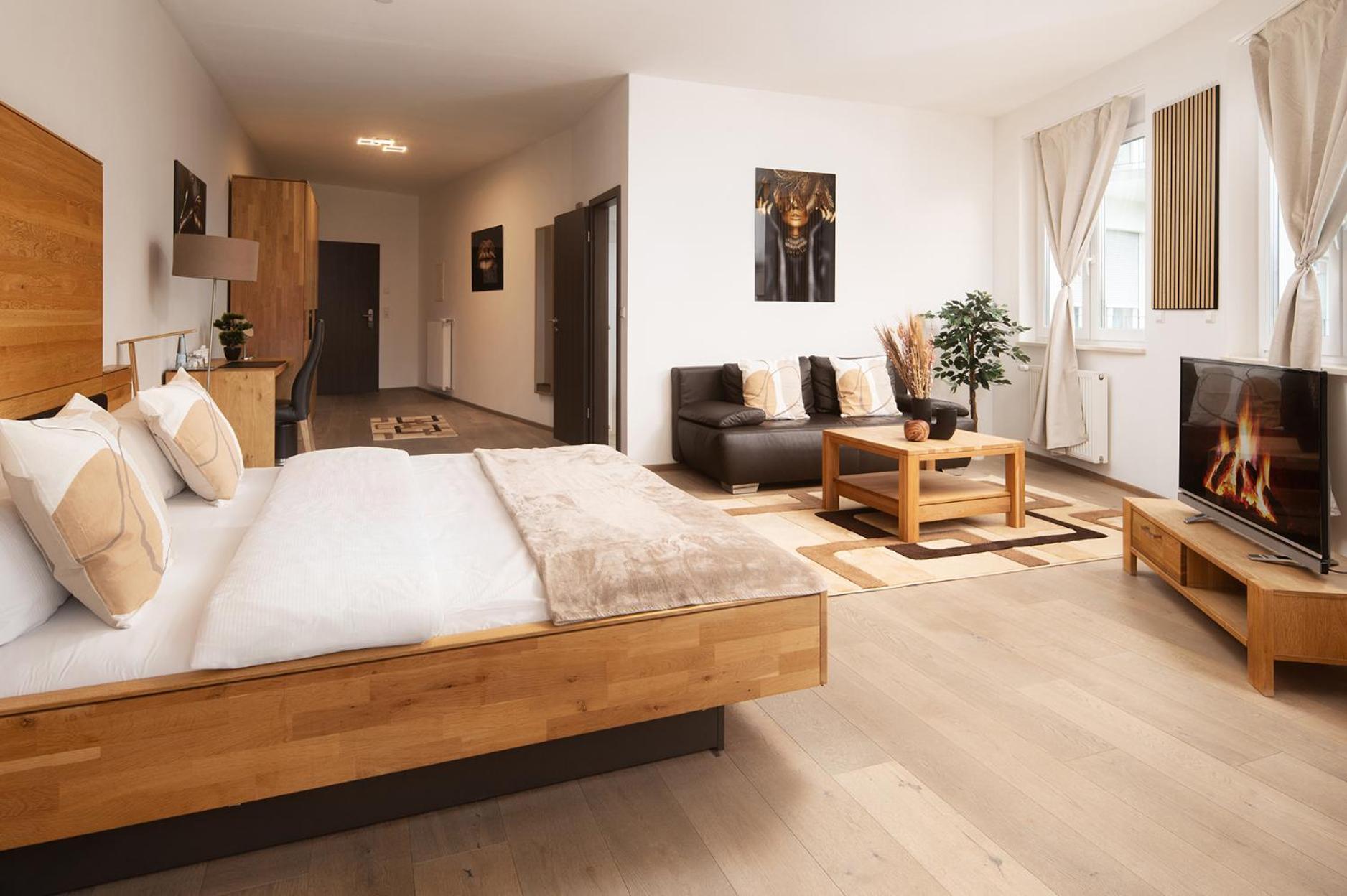 Hotel Vier Jahreszeiten An Der Therme & Kliniken Bad Krozingen Naehe Freiburg & Schwarzwald Ideal Fuer Wellness Kur & Business Ausfluege 24H Check In- Wlan & Parken Gratis Luaran gambar