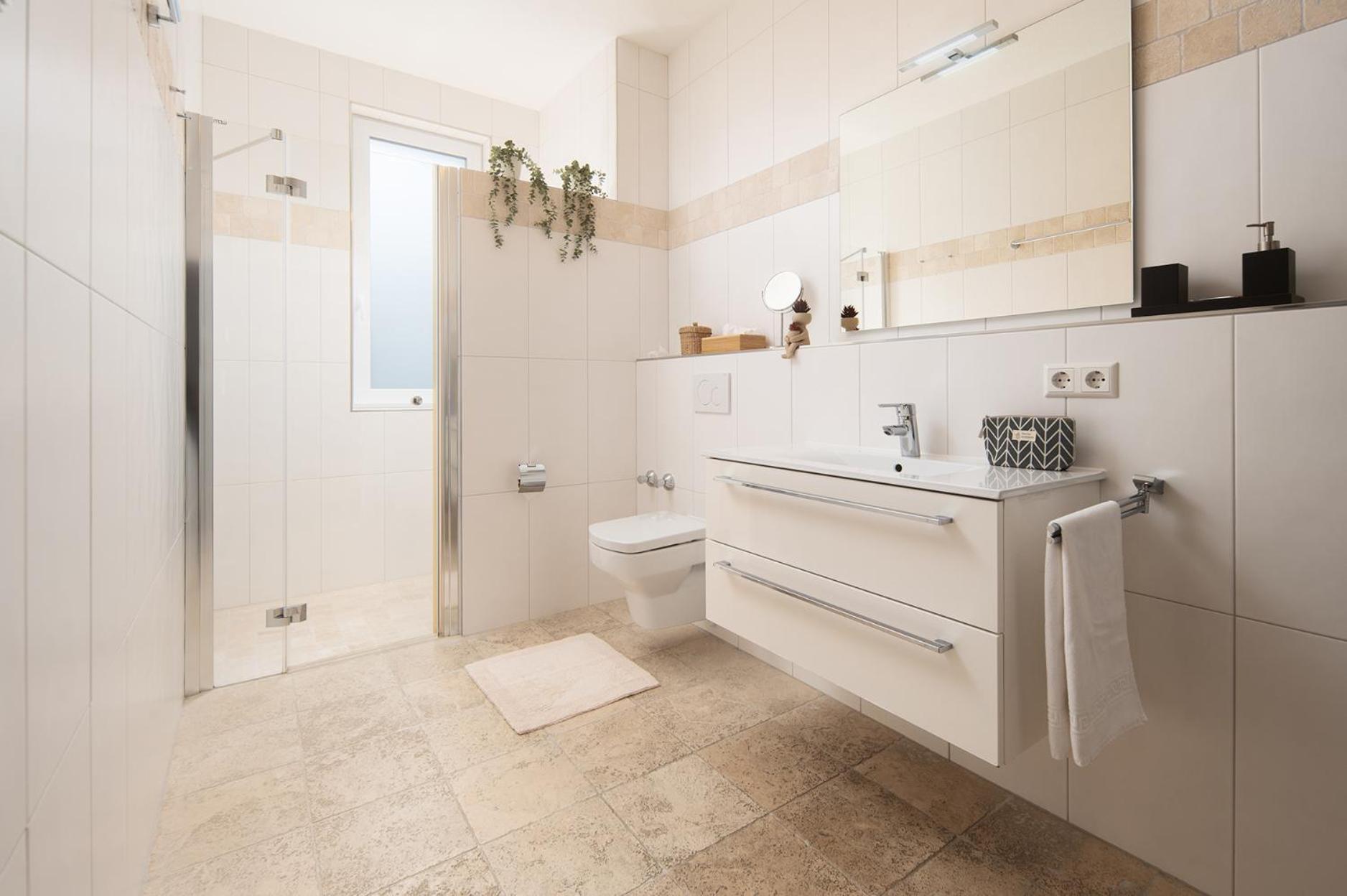 Hotel Vier Jahreszeiten An Der Therme & Kliniken Bad Krozingen Naehe Freiburg & Schwarzwald Ideal Fuer Wellness Kur & Business Ausfluege 24H Check In- Wlan & Parken Gratis Luaran gambar