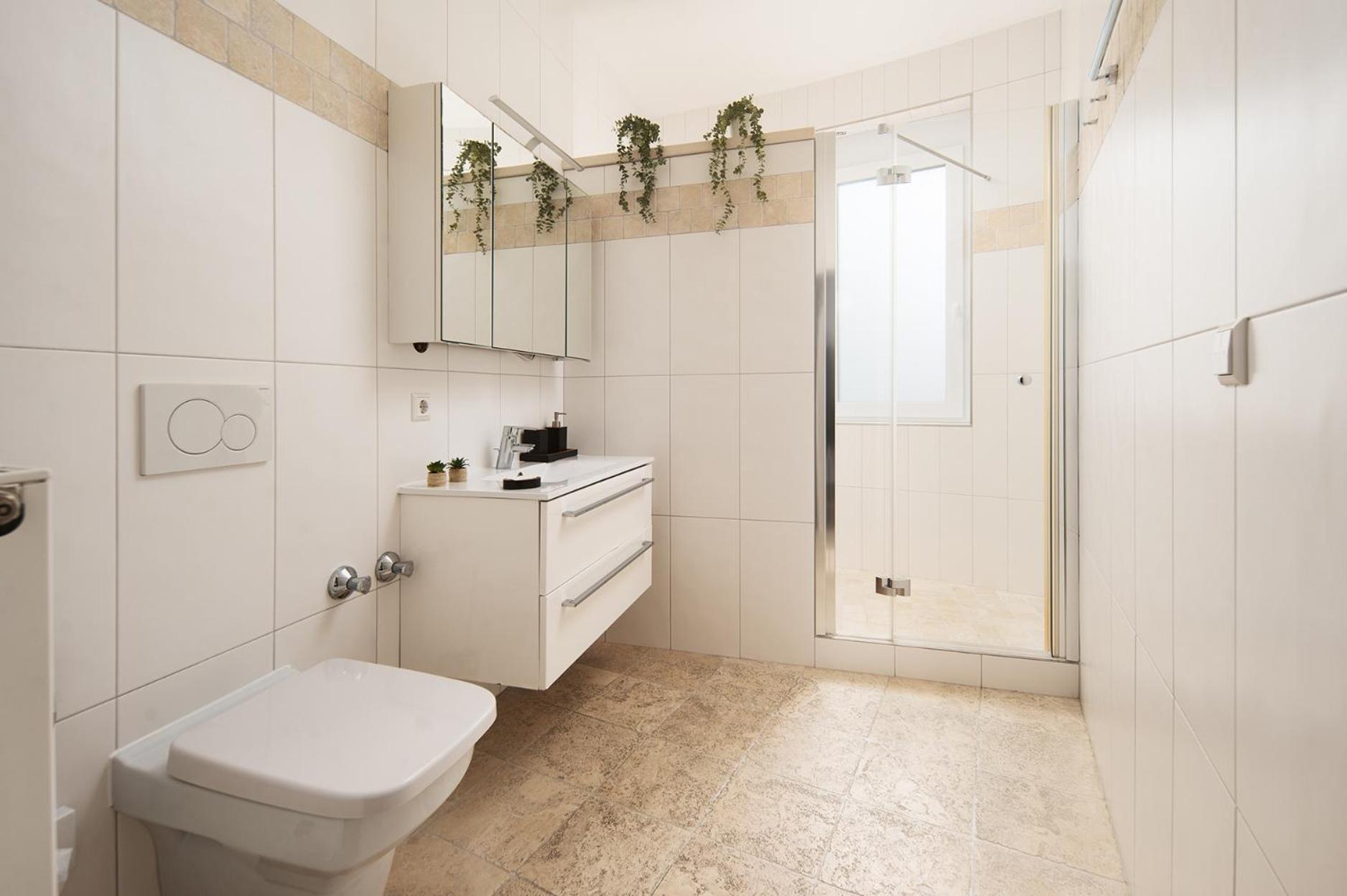 Hotel Vier Jahreszeiten An Der Therme & Kliniken Bad Krozingen Naehe Freiburg & Schwarzwald Ideal Fuer Wellness Kur & Business Ausfluege 24H Check In- Wlan & Parken Gratis Luaran gambar